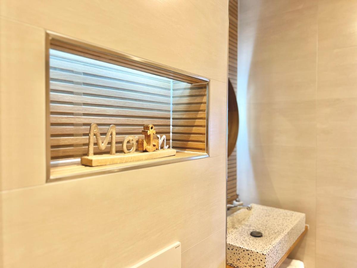 *Neu* Strandwohnung Mit Sauna レリク エクステリア 写真