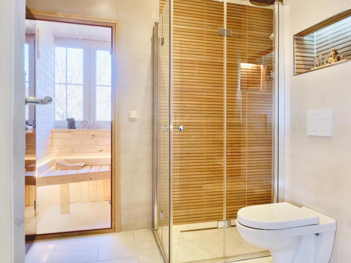 *Neu* Strandwohnung Mit Sauna レリク エクステリア 写真